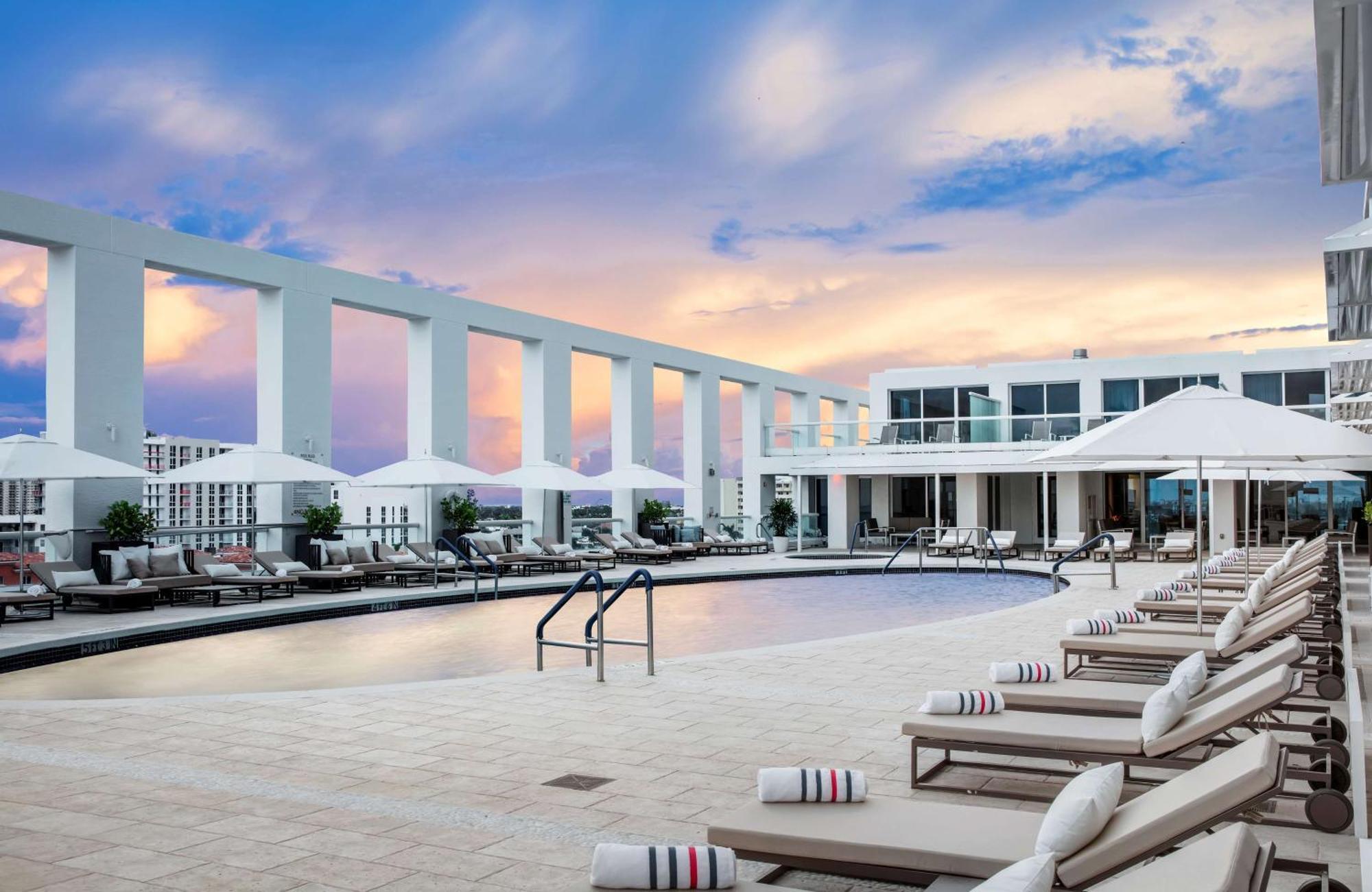 Conrad Fort Lauderdale Beach Екстер'єр фото